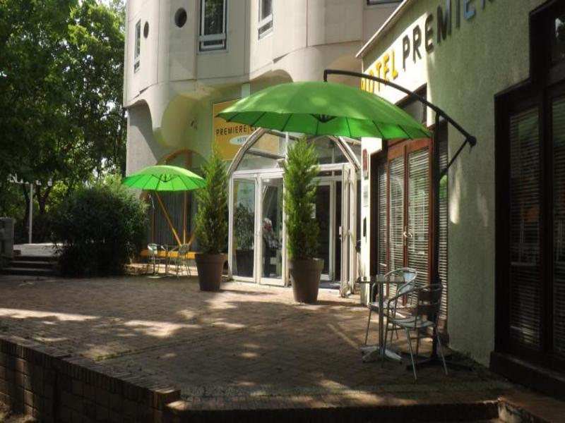 Hotelf1 Cergy Exterior foto
