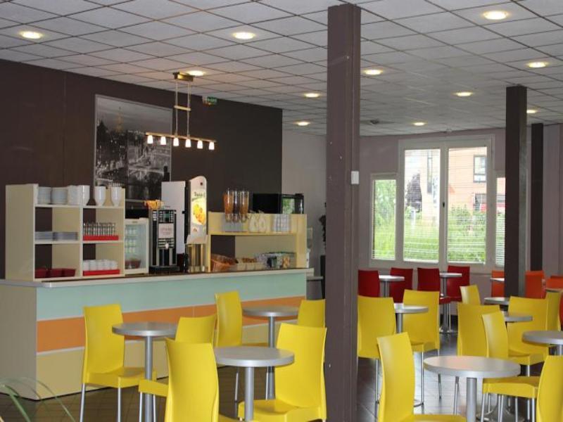 Hotelf1 Cergy Exterior foto