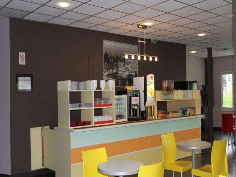 Hotelf1 Cergy Exterior foto