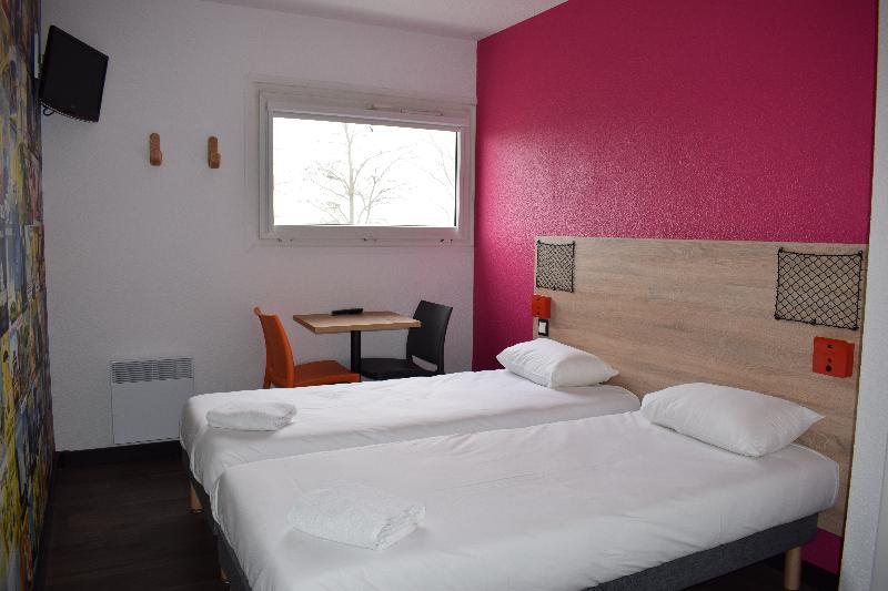 Hotelf1 Cergy Exterior foto