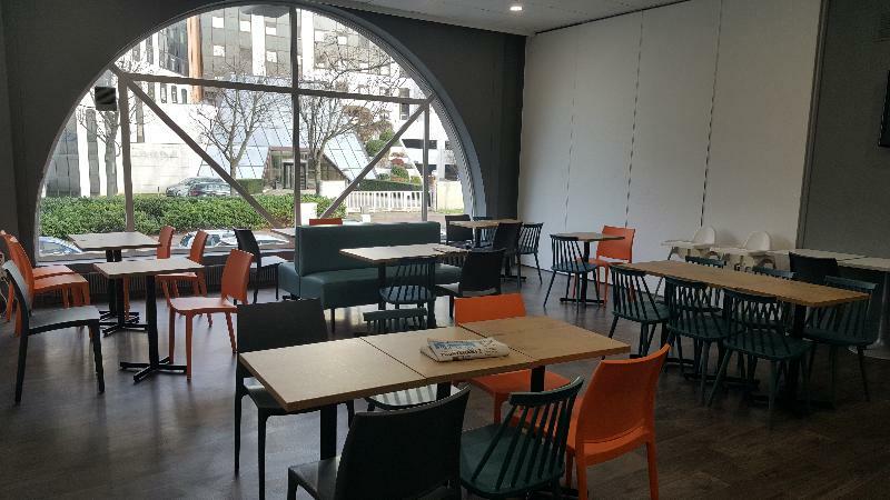 Hotelf1 Cergy Exterior foto