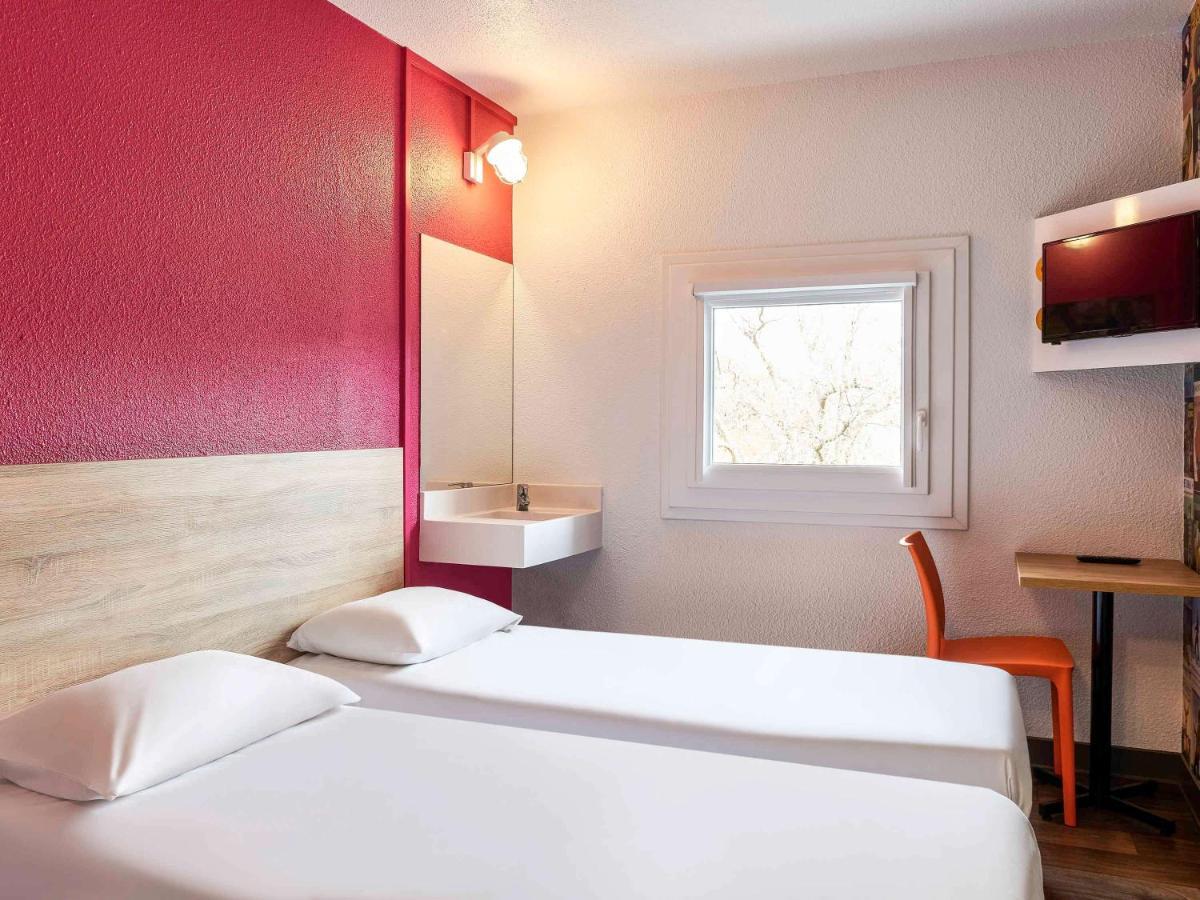 Hotelf1 Cergy Exterior foto